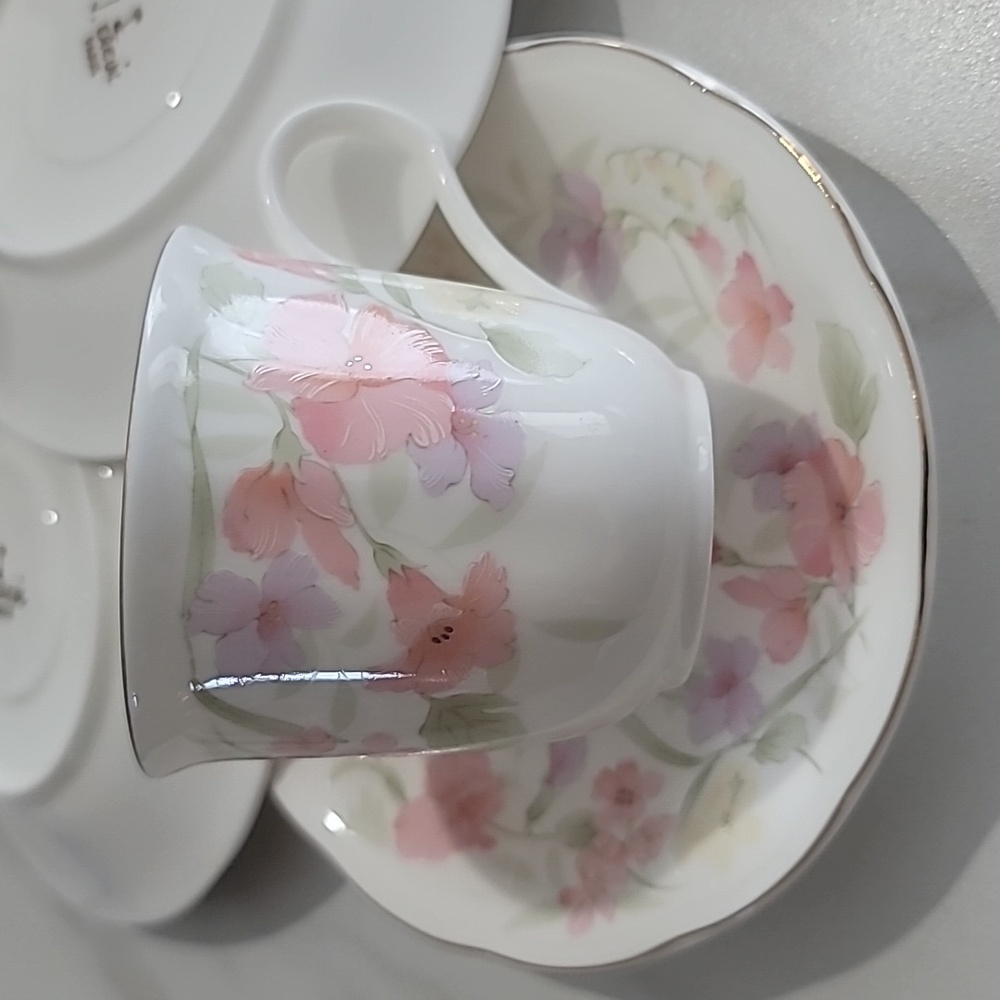 Floral Parisian Porcelain Tea Cup Mugs and Saucer Set